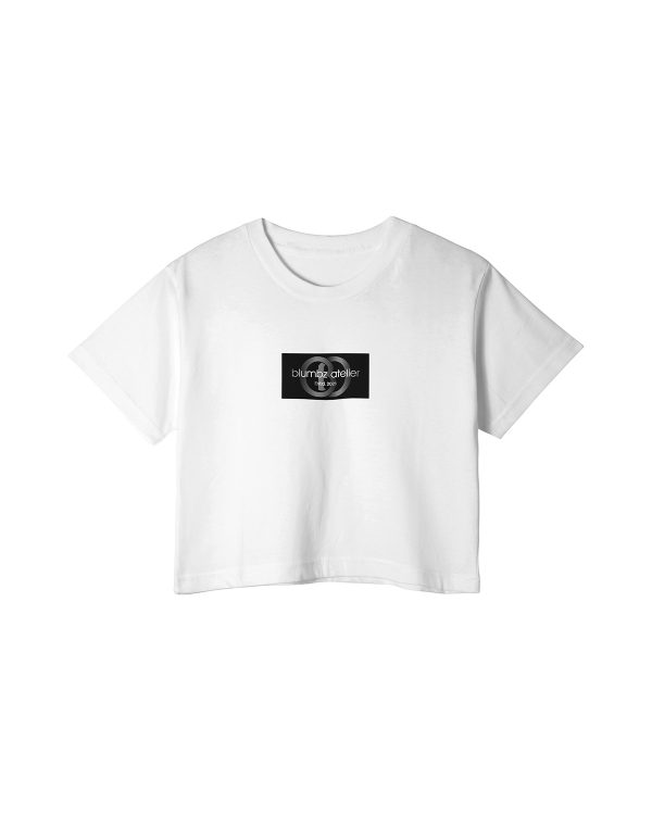 Blumbz Atelier Monochrome Emblem Crop Tee – Classic Edition